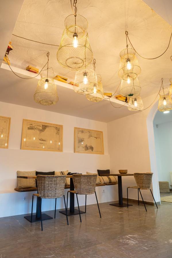 Hostal Es Niu De 塔马留 外观 照片
