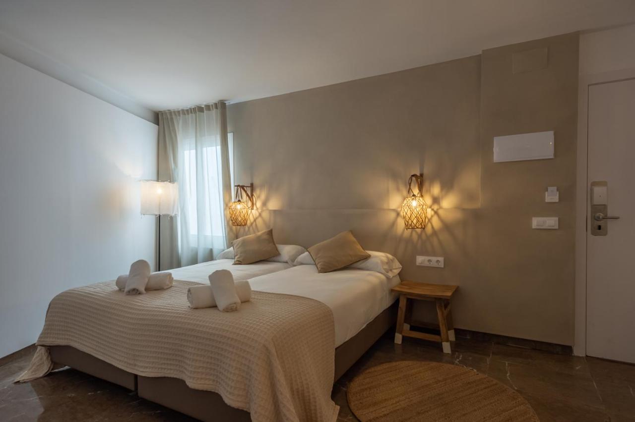 Hostal Es Niu De 塔马留 外观 照片
