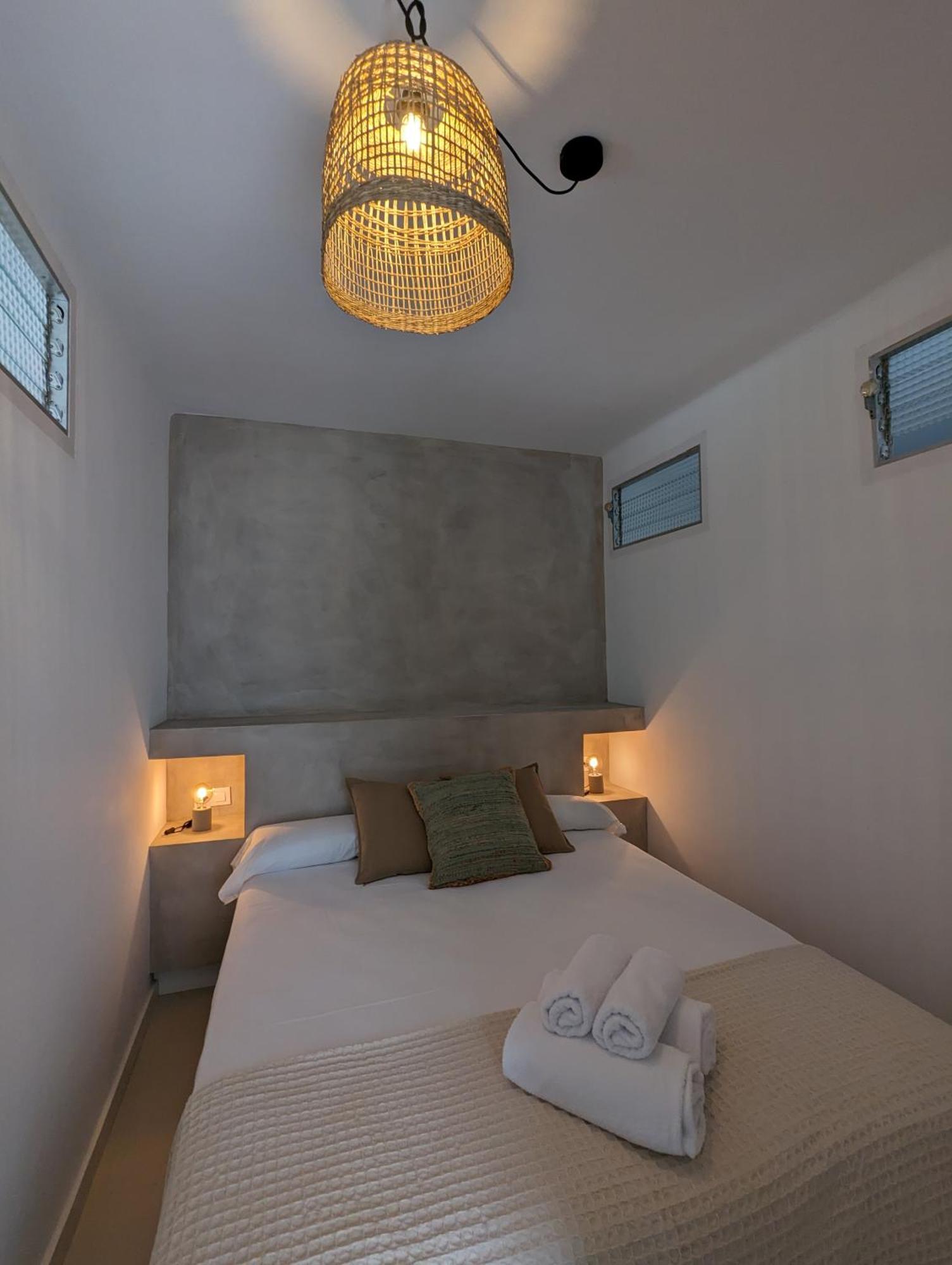 Hostal Es Niu De 塔马留 外观 照片